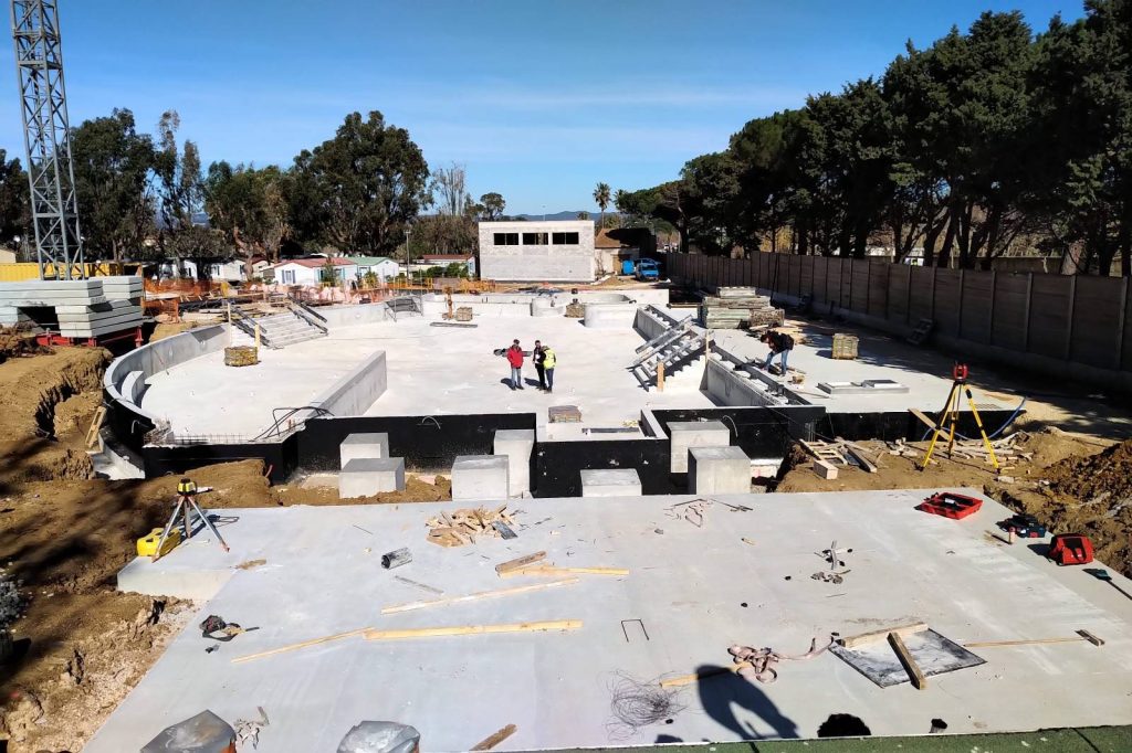 Construction d’un espace aquatique avec toboggan, spa et pataugeoire dans le Var