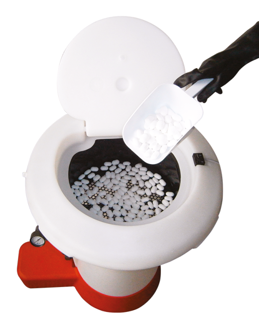 Chlore non stabilisé HTH easiflo briquette 7 g, fût de 25 kg