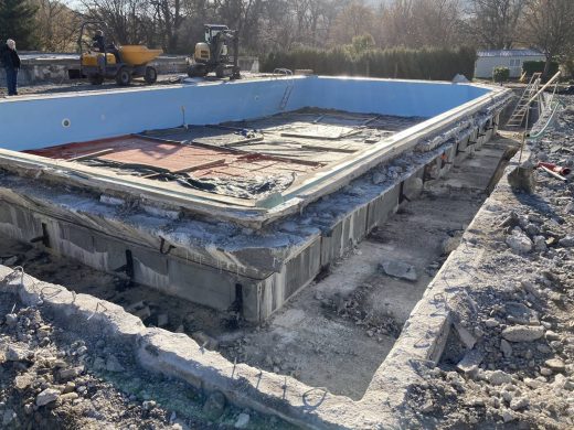 R&#x00E9;novation&#x20;de&#x20;bassin&#x20;collectif&#x20;&#x00E0;&#x20;Toulouse&#x20;par&#x20;une&#x20;entreprise&#x20;sp&#x00E9;cialis&#x00E9;e&#x20;pour&#x20;assurer&#x20;l&amp;&#x23;8217&#x3B;&#x00E9;tanch&#x00E9;it&#x00E9;&#x20;parfaite&#x20;et&#x20;la&#x20;s&#x00E9;curit&#x00E9;&#x20;optimale&#x20;des&#x20;baigneurs&#x20;en&#x20;&#x00E9;t&#x00E9;.