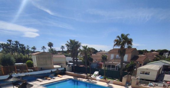 Construction d’un espace aquatique avec piscine, pataugeoire et toboggan dans l’Hérault